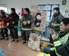 Celebrando el día del bombero con la Quinta Compañía de Bomberos de San Bernardo