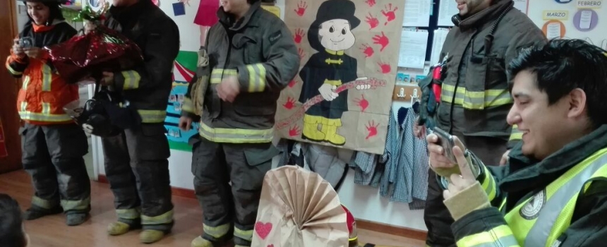 Celebrando el día del bombero con la Quinta Compañía de Bomberos de San Bernardo